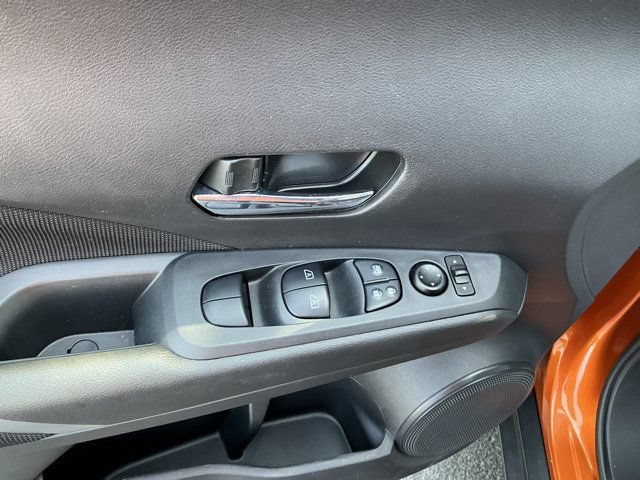 Used 2022 Nissan Kicks SV w/ Interior Electronics Package FWD image 16