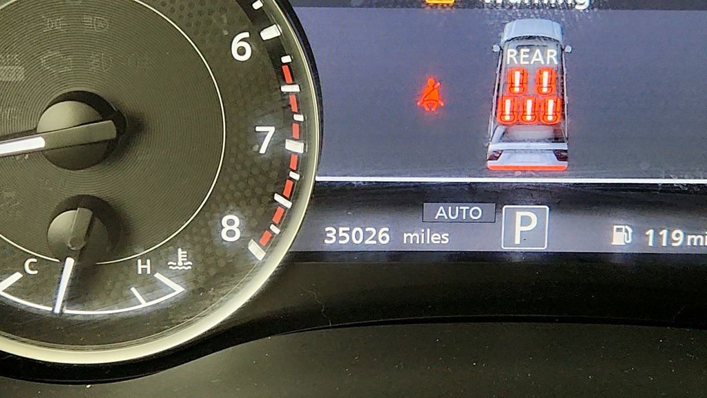 Used 2022 Nissan Armada Platinum w/ Captain's Chairs Package image 16