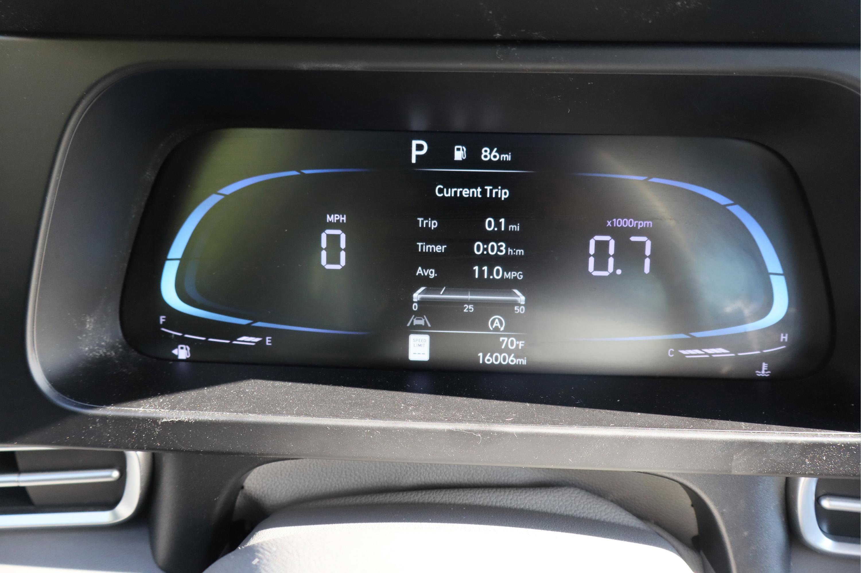 Used 2024 Hyundai Elantra SE FWD image 9