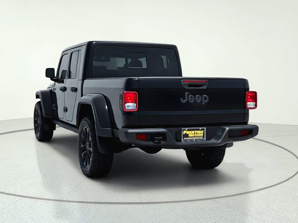 Used 2024 Jeep Gladiator Sport AWD/4WD image 6