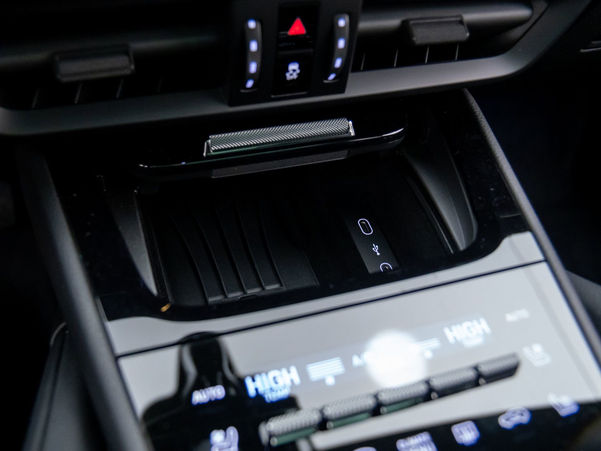 New 2026 Porsche Cayenne E-Hybrid image 23