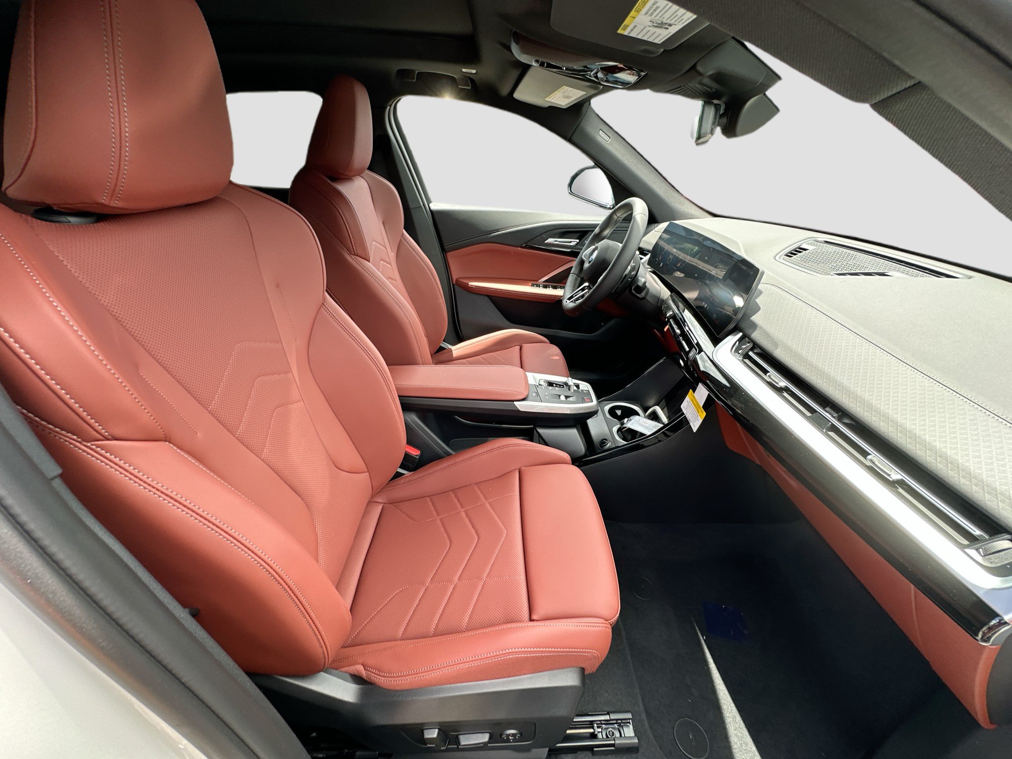 New 2026 BMW X2 xDrive28i AWD/4WD image 22