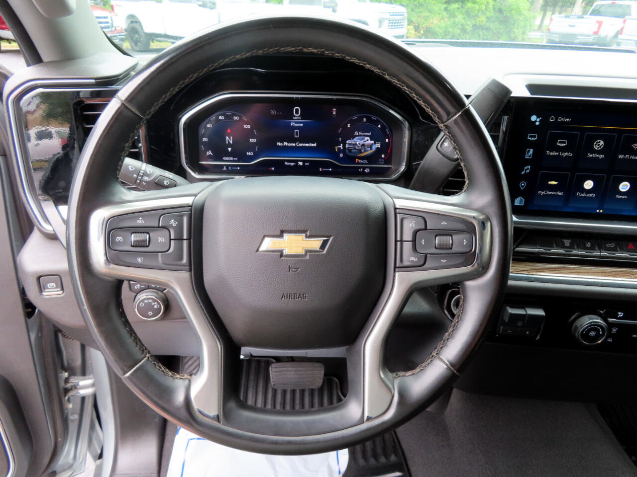 Used 2024 Chevrolet Silverado 2500 LT image 31