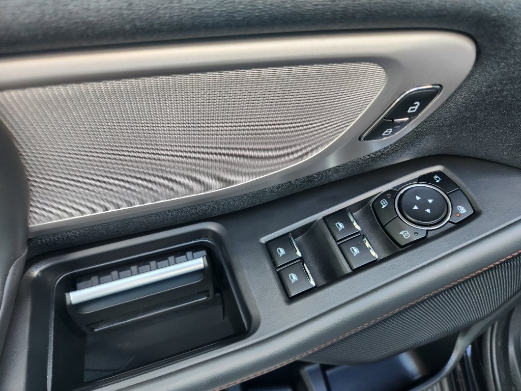Used 2025 Ford Expedition Active AWD/4WD image 13