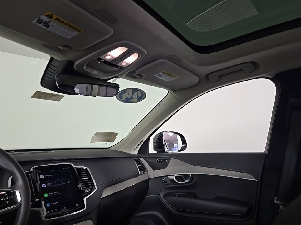 Certified 2024 Volvo XC90 T8 Ultimate w/ Lounge Package image 21