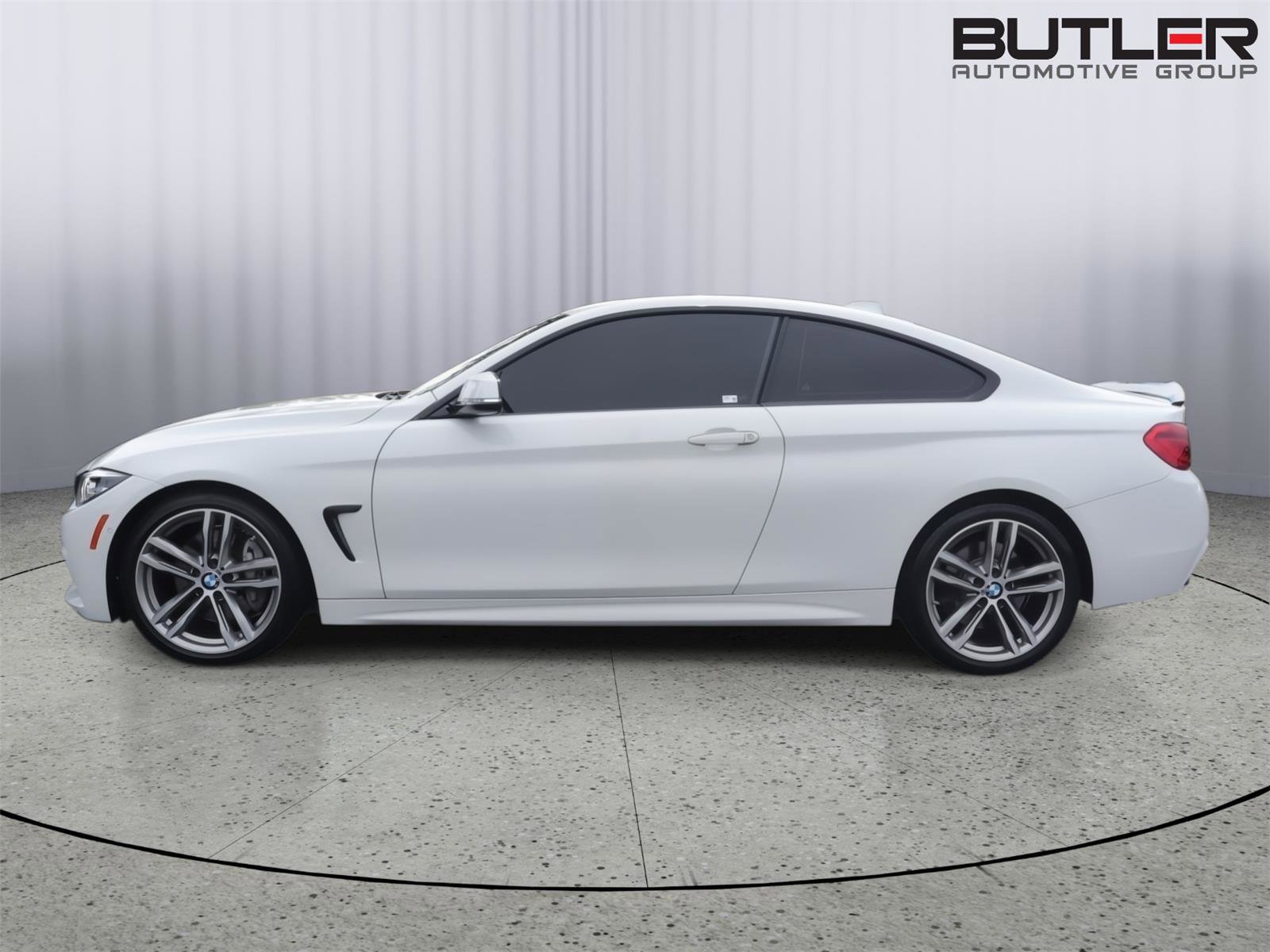 Used 2019 BMW 430i Coupe w/ M Sport Package RWD image 4