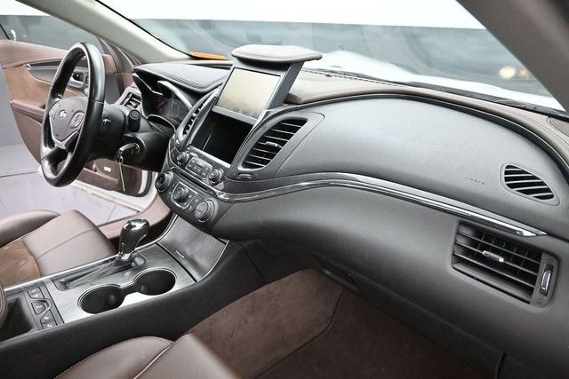 Used 2014 Chevrolet Impala LT FWD image 23