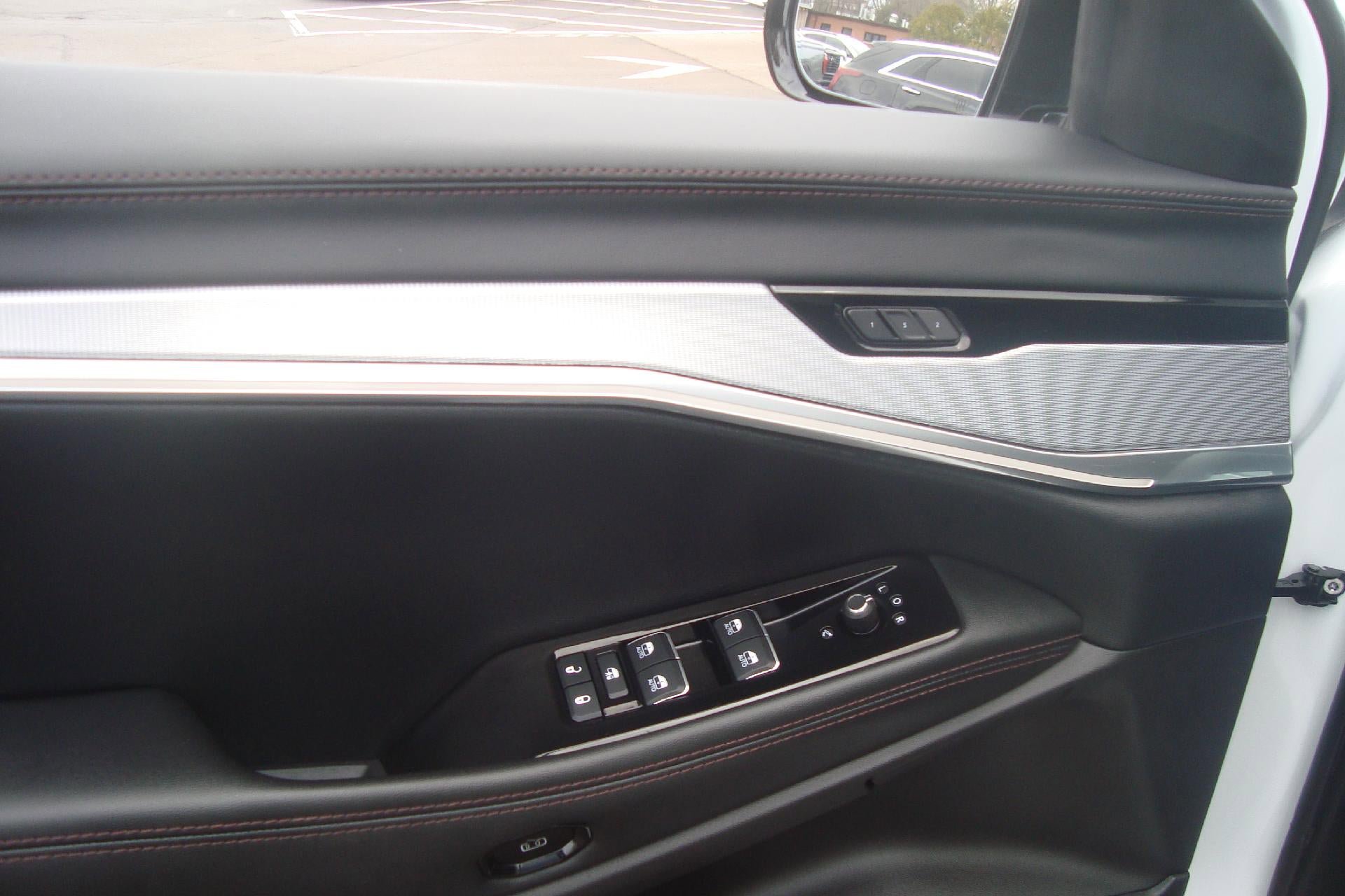 Used 2024 Jeep Wagoneer Launch Edition AWD/4WD image 8