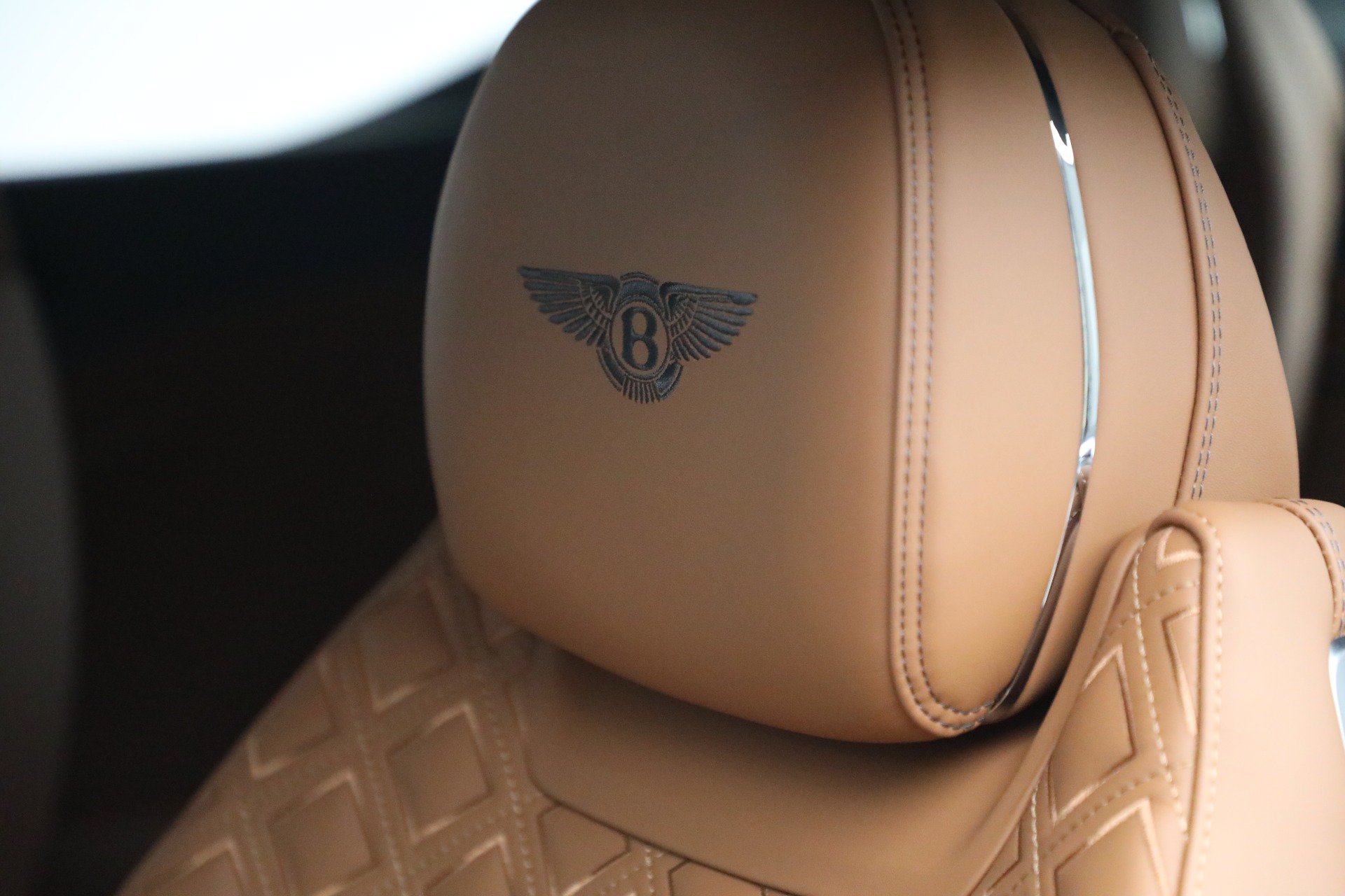 Certified 2022 Bentley Continental GT AWD/4WD image 18