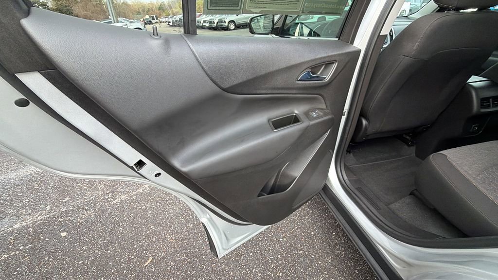 Used 2022 Chevrolet Equinox LT image 19