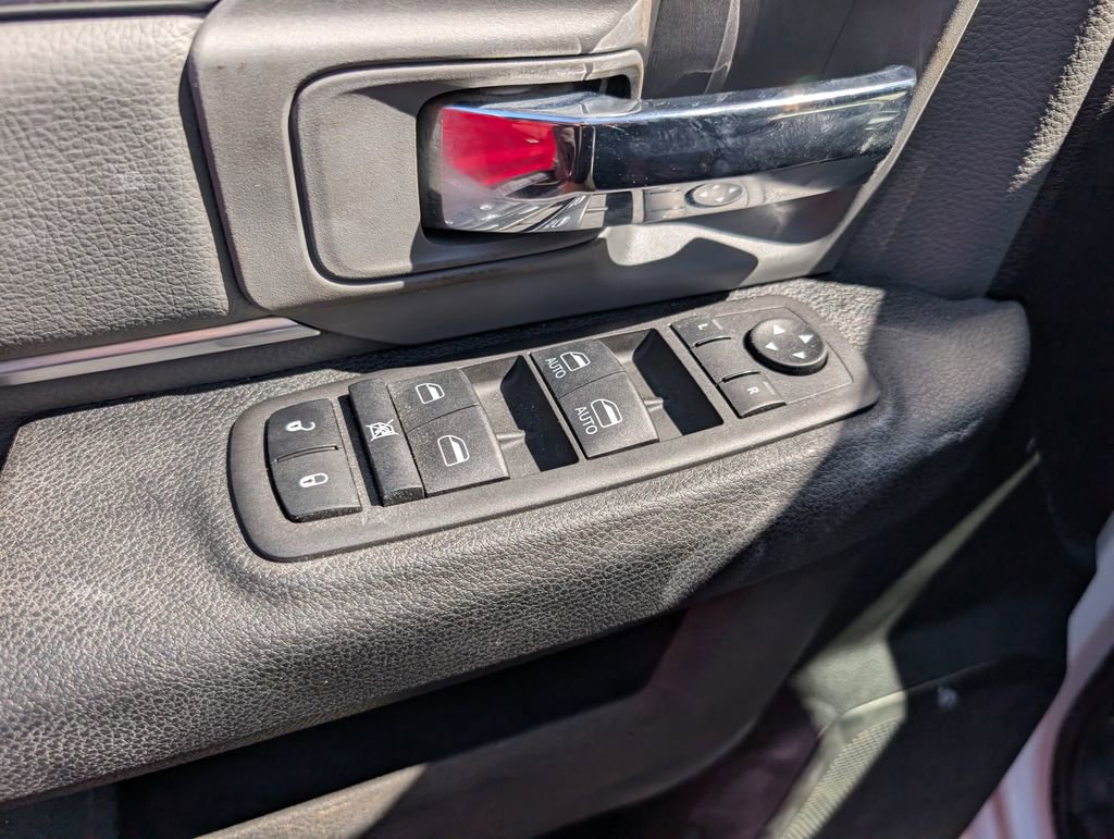 Used 2023 RAM 1500 Classic SLT w/ Electronics Group image 10