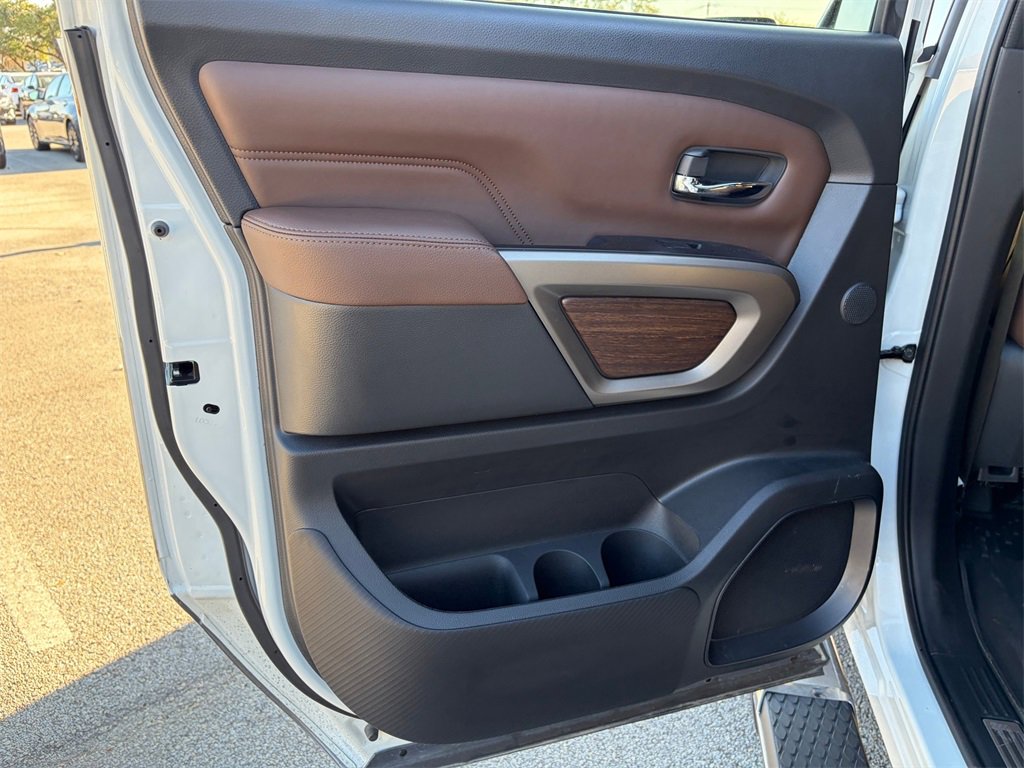 Used 2024 Nissan Titan Platinum Reserve w/ Moonroof Package image 25