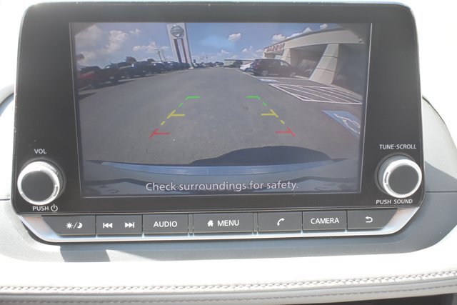 Used 2023 Nissan Rogue SV AWD/4WD image 25