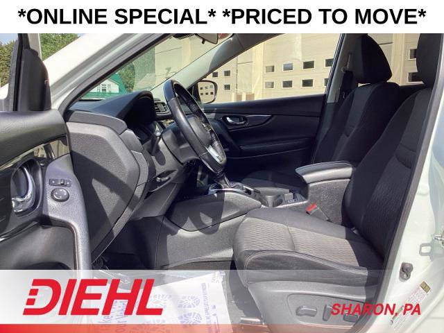 Used 2019 Nissan Rogue SV w/ Premium Package FWD image 26