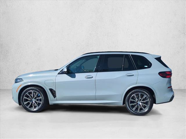 Certified 2026 BMW X5 xDrive50e w/ M Sport Package AWD/4WD image 9