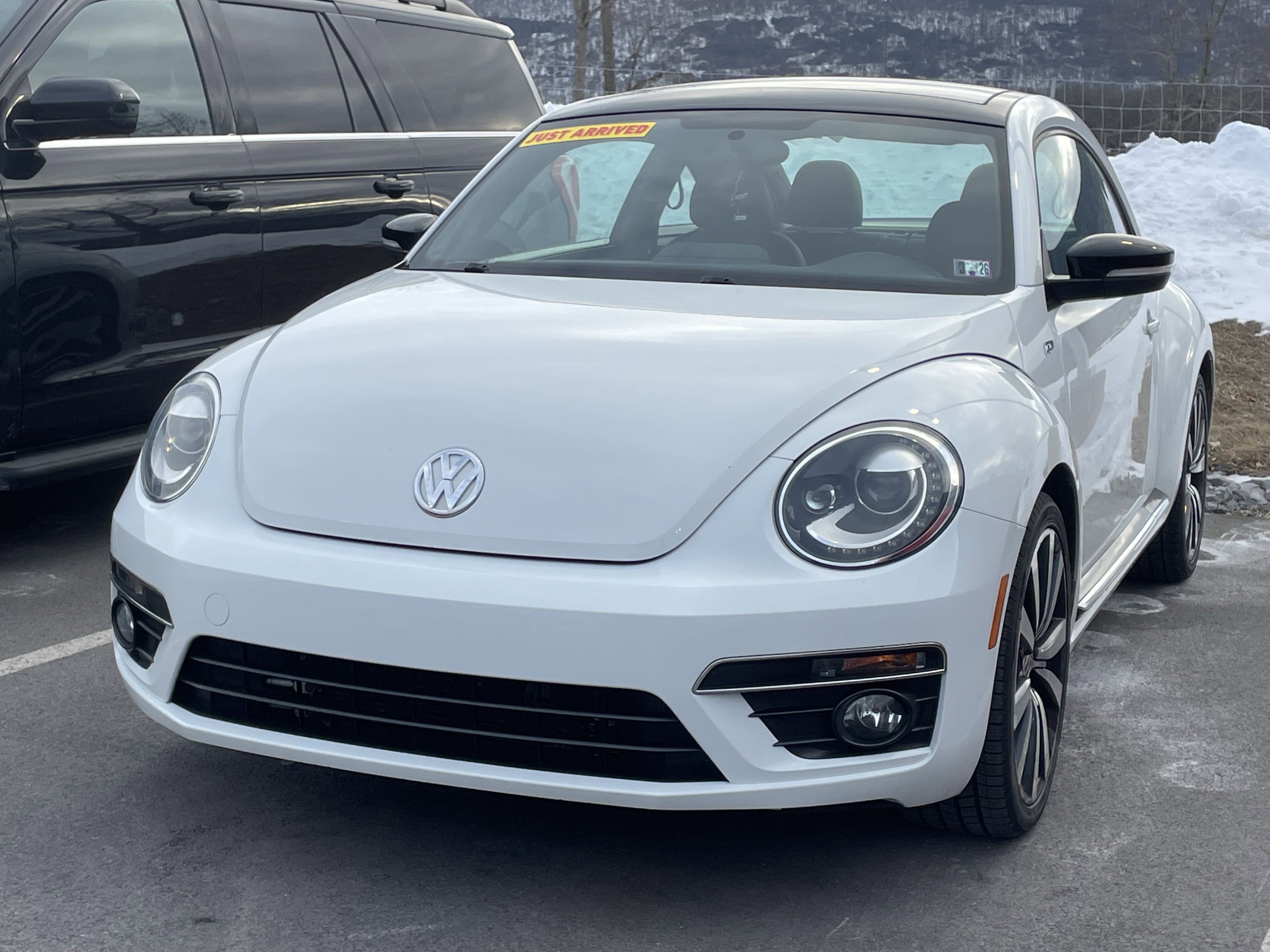 Used 2014 Volkswagen Beetle R-Line image 6