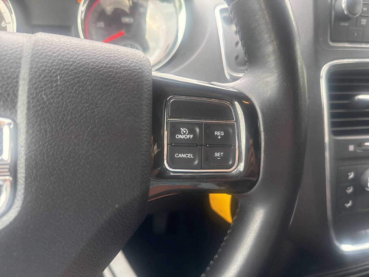 Used 2014 Dodge Grand Caravan SE FWD image 34