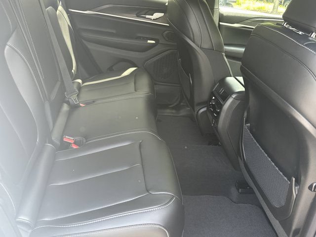 New 2026 Jeep Grand Cherokee Limited RWD image 14