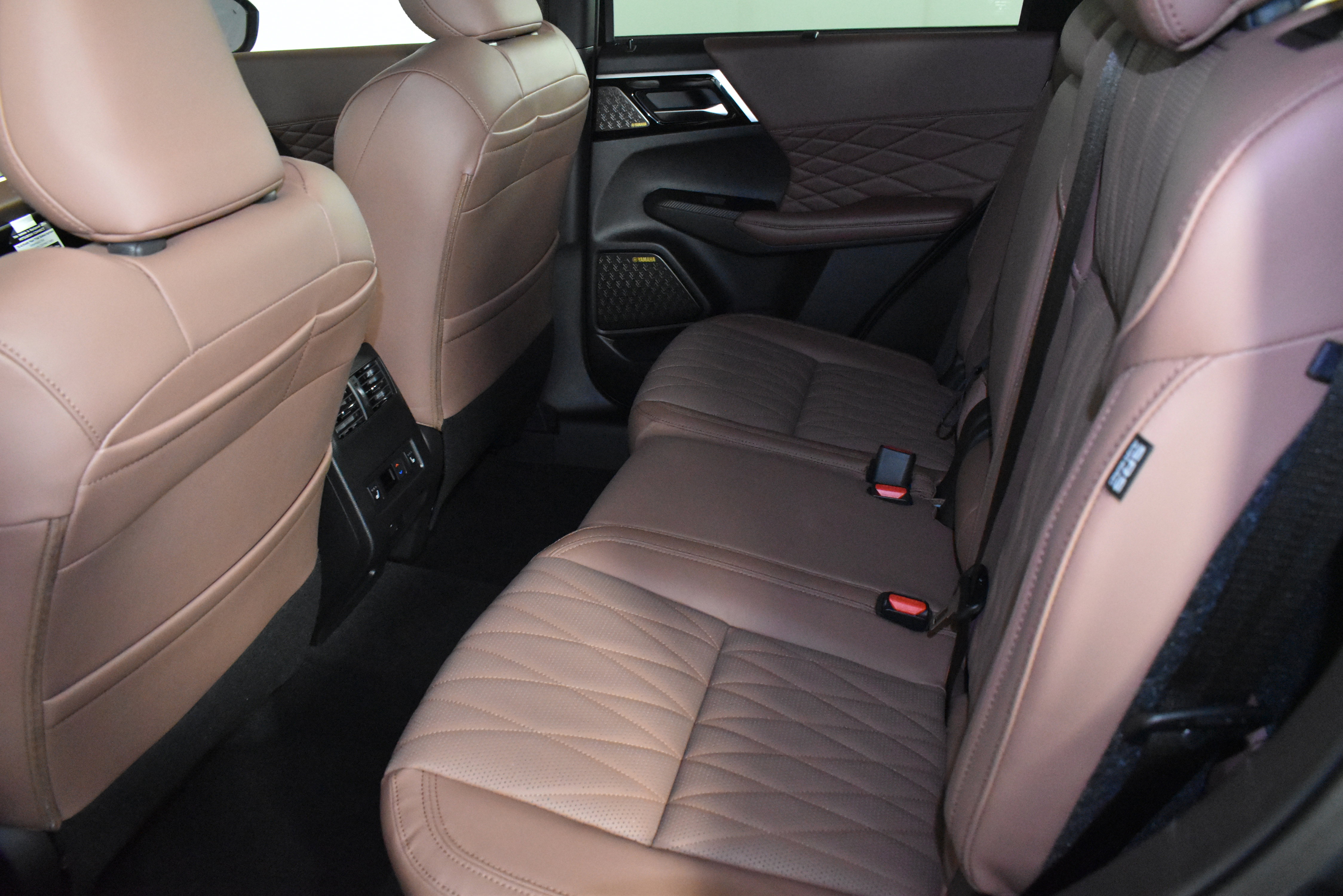 New 2025 Mitsubishi Outlander SEL image 15