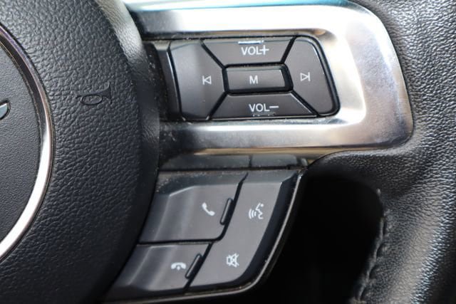 Used 2017 Ford Mustang Coupe RWD image 12