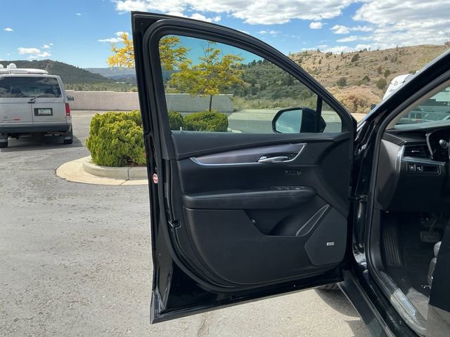 Used 2019 Cadillac XT5 Premium Luxury FWD image 18
