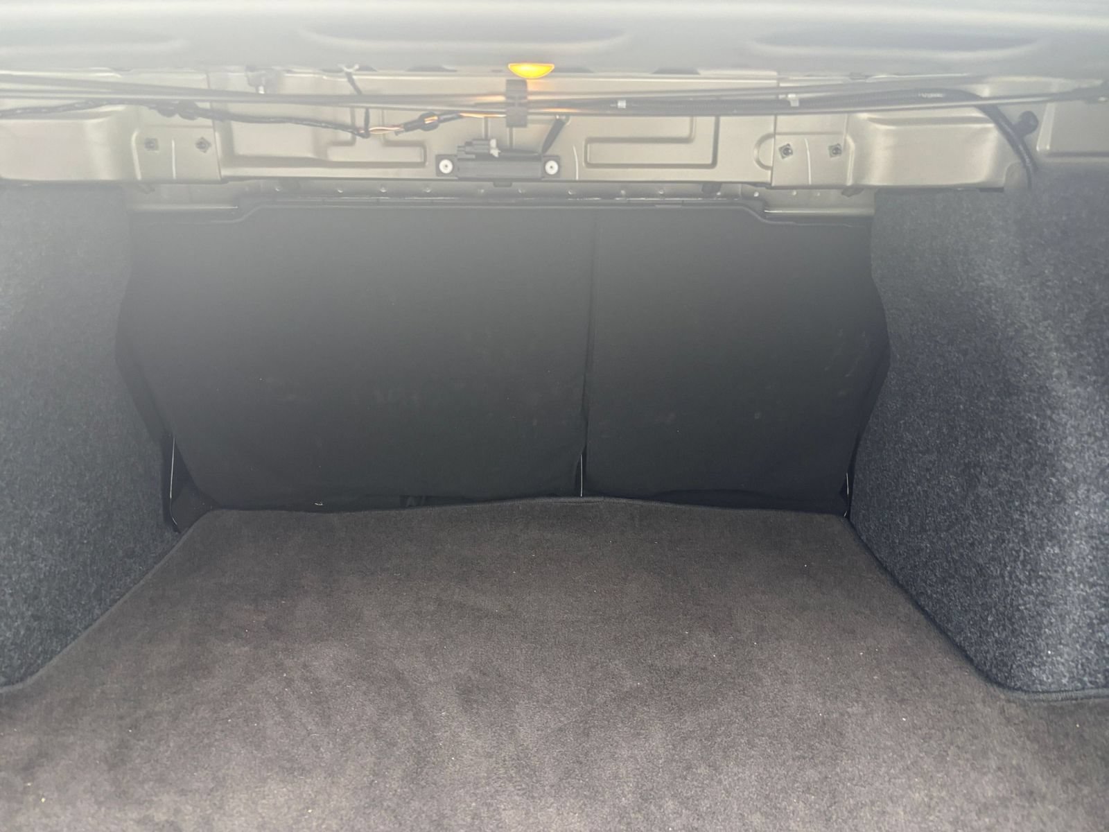 Used 2025 Nissan Versa SV FWD image 25