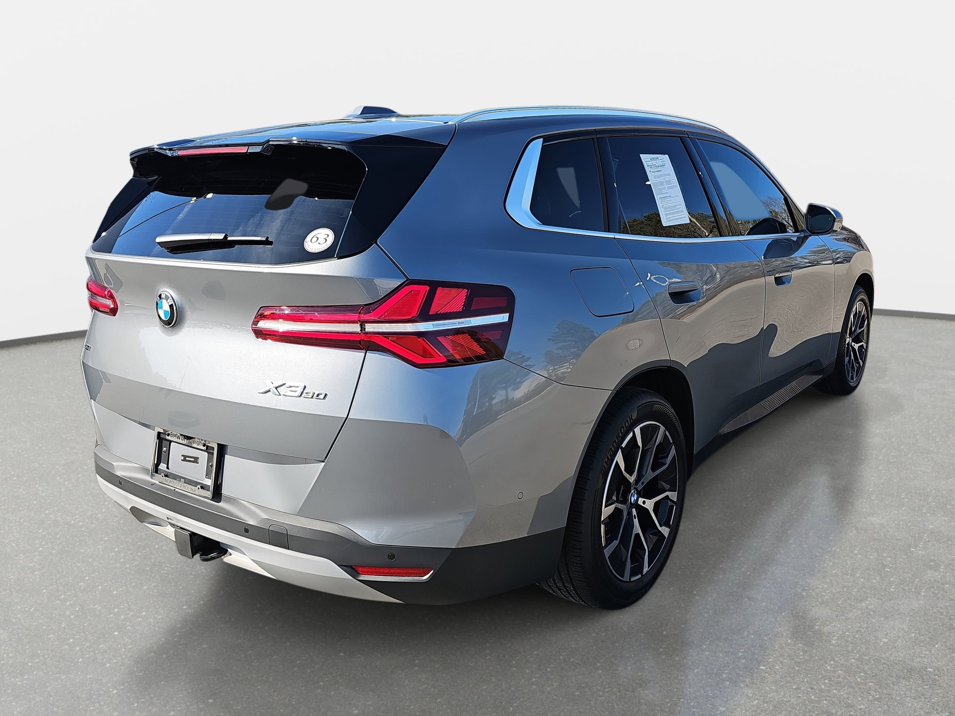 Certified 2025 BMW X3 xDrive30i w/ Premium Package image 6