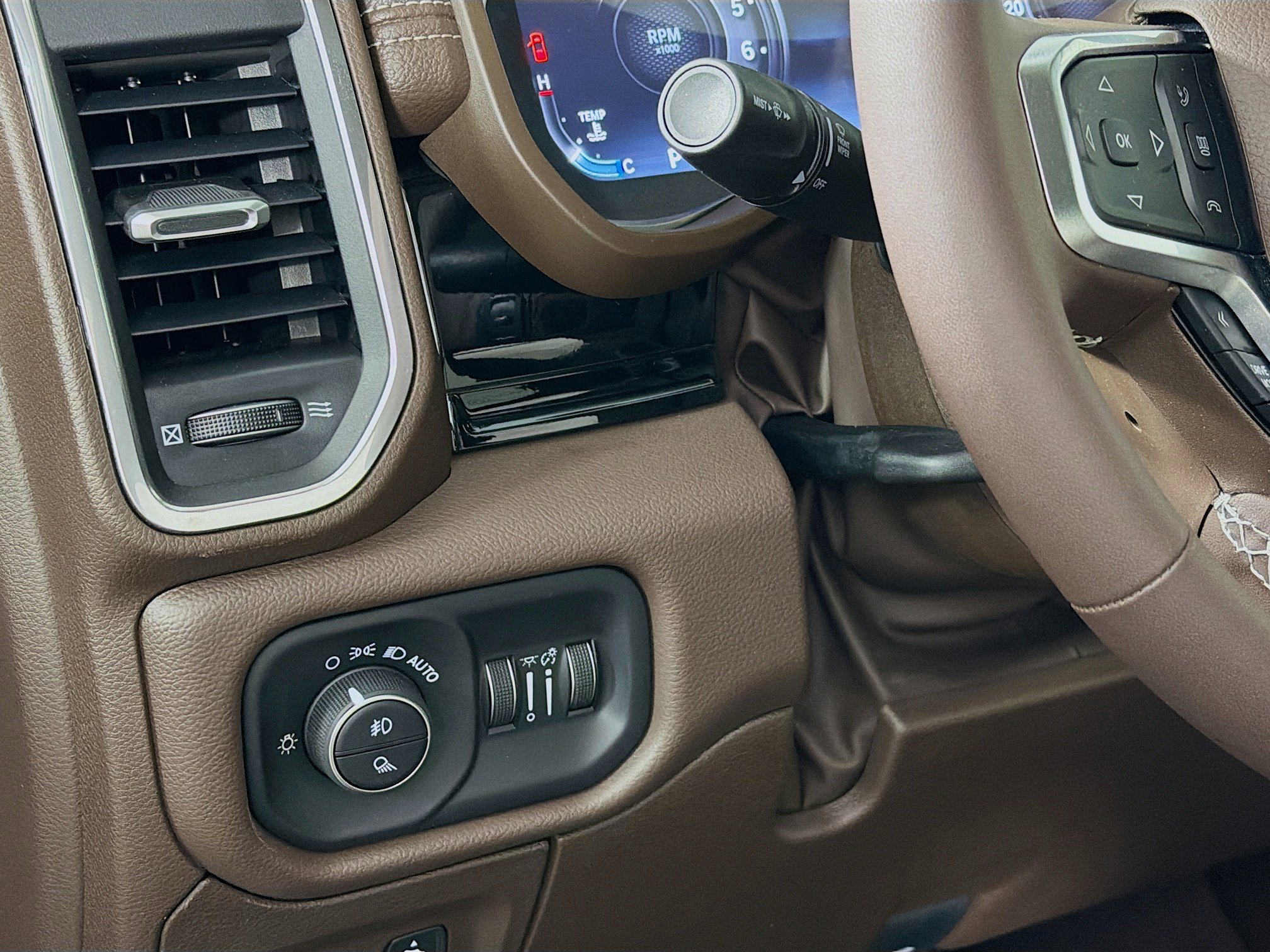 Used 2026 RAM 1500 Laramie image 11