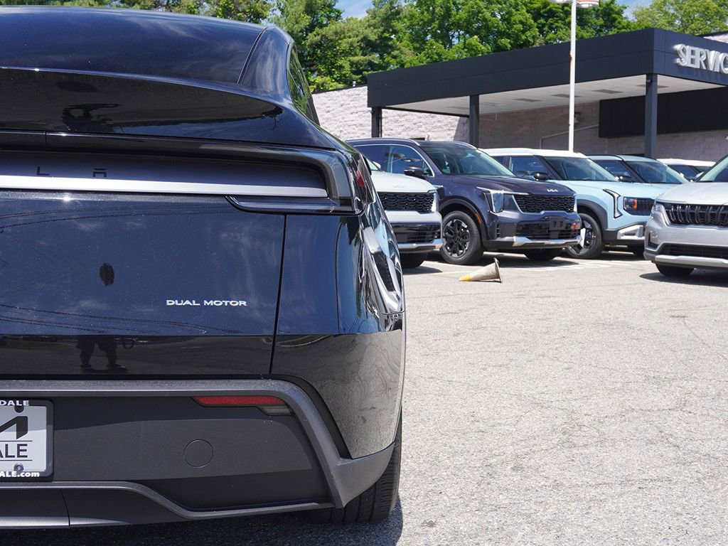 Used 2026 Tesla Model Y Long Range AWD/4WD image 18