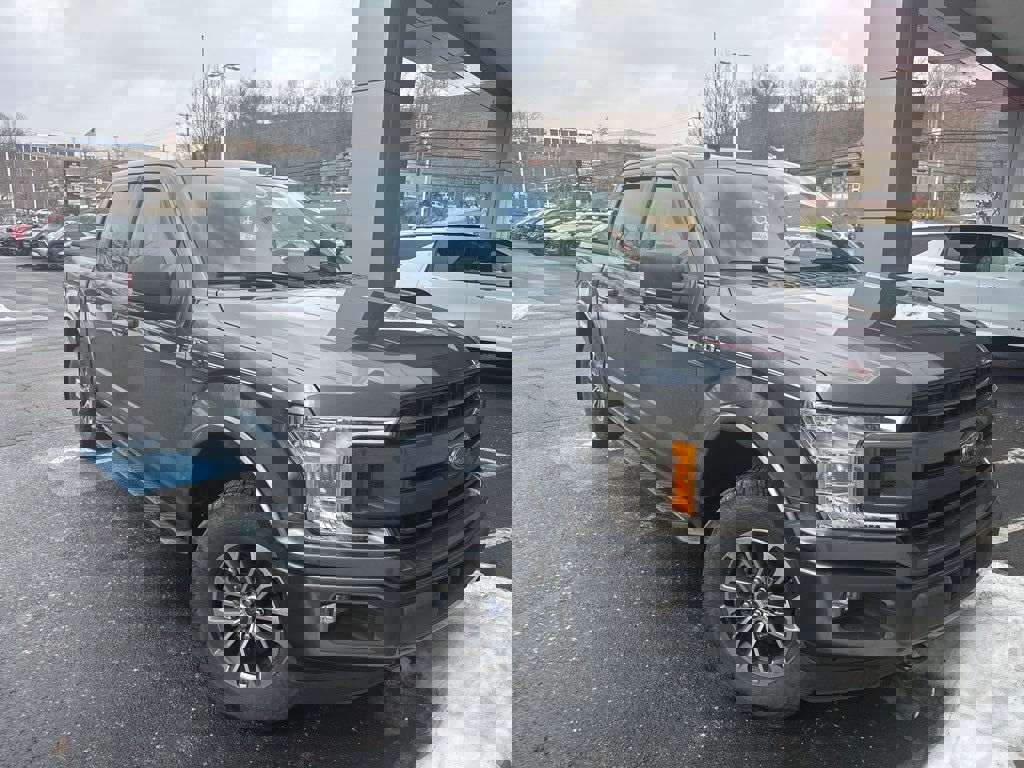 Used 2020 Ford F150 XLT w/ Equipment Group 302A Luxury image 2