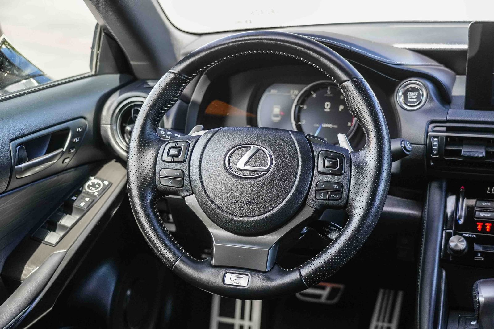 Used 2025 Lexus IS 350 F Sport RWD image 18