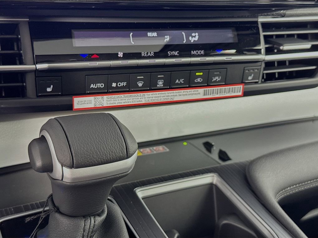 New 2026 Toyota Sienna XLE image 19