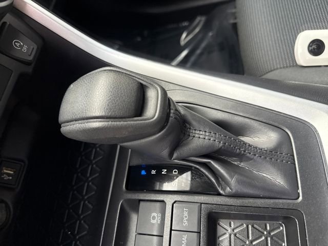 Used 2024 Toyota RAV4 LE image 18