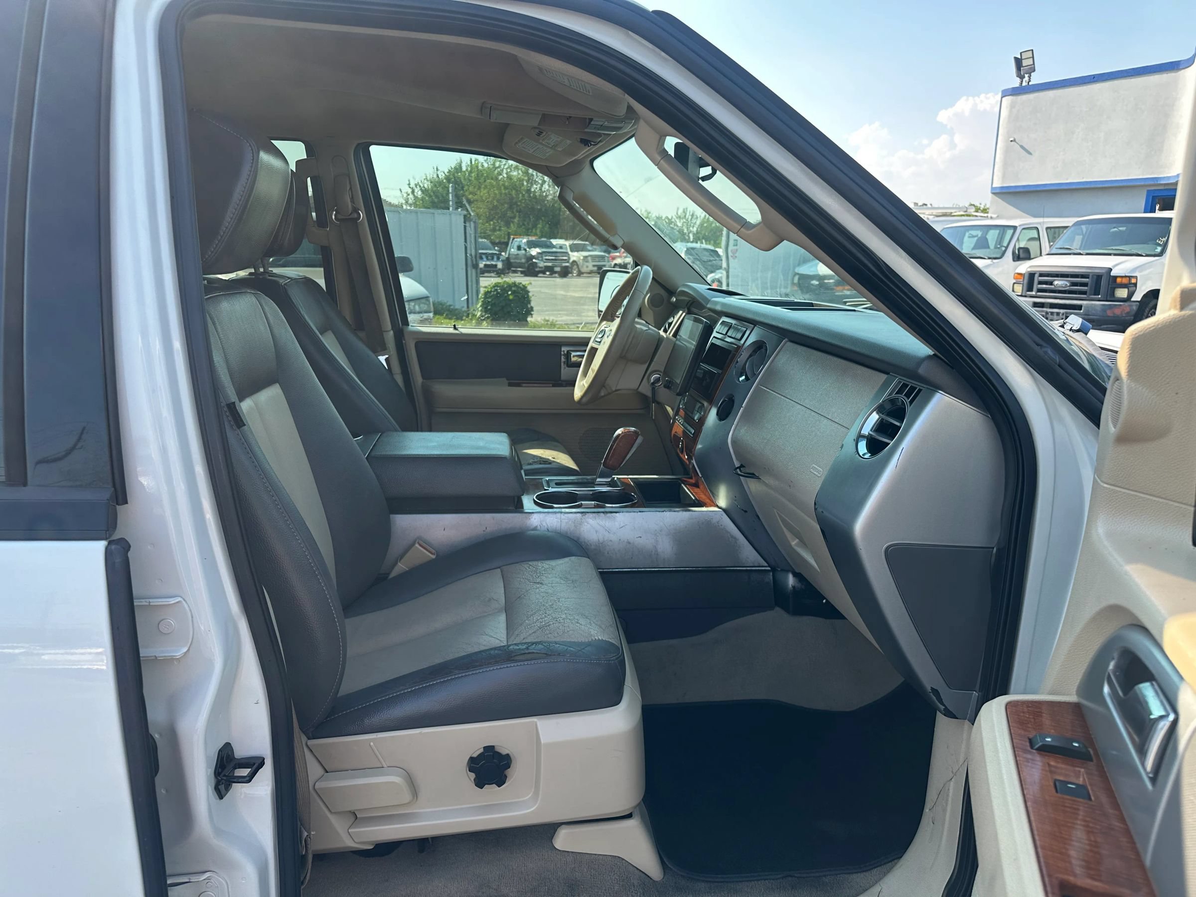 Used 2008 Ford Expedition Eddie Bauer RWD image 15