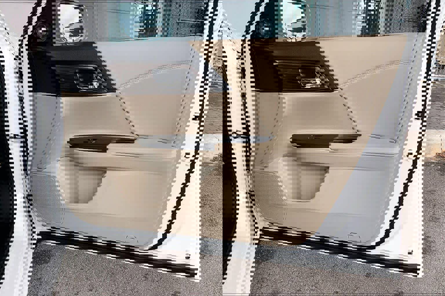 Used 2017 Honda Accord EX-L image 23