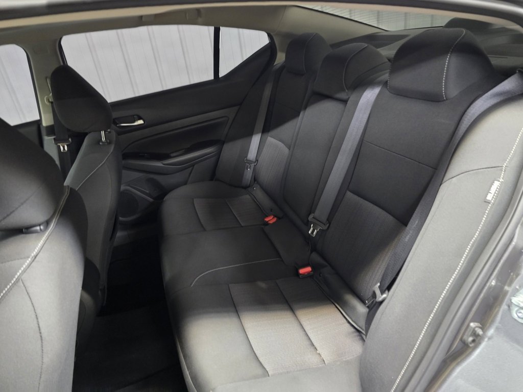 Used 2022 Nissan Altima 2.5 SV w/ SV Premium Package image 18