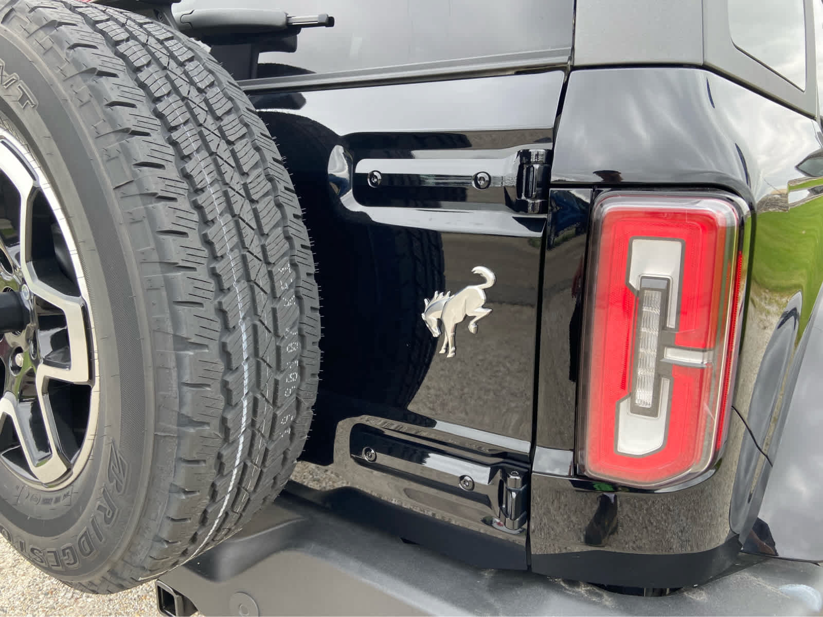 Used 2025 Ford Bronco Outer Banks AWD/4WD image 9