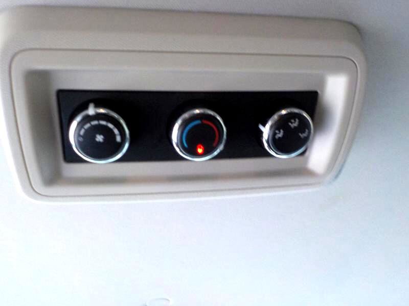 Used 2016 Dodge Grand Caravan SXT image 13