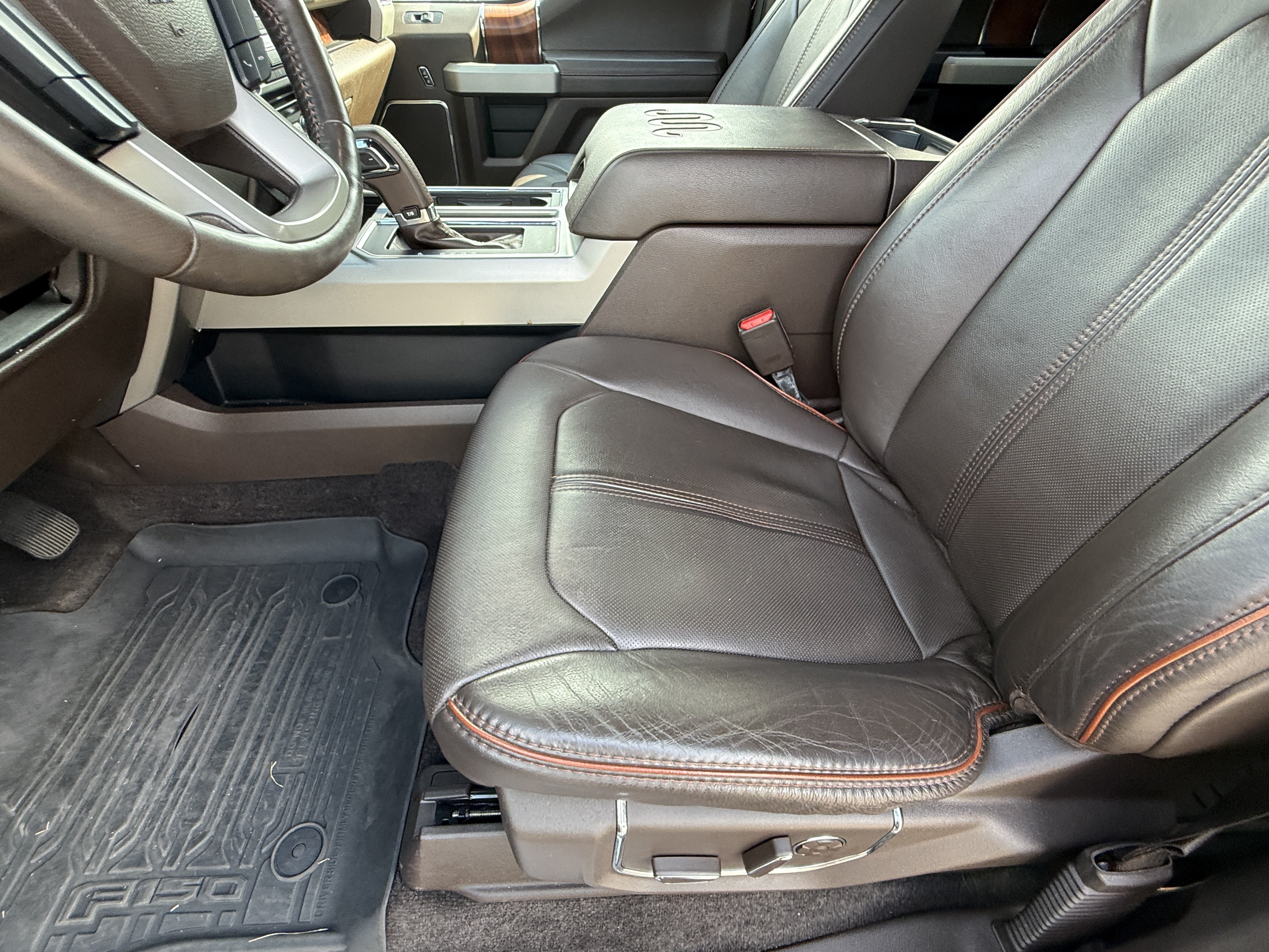 Used 2017 Ford F150 King Ranch w/ Equipment Group 601A Luxury AWD/4WD image 19
