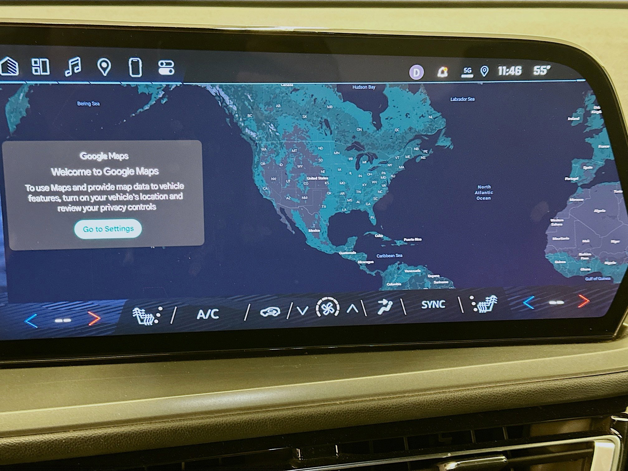 Used 2025 Chevrolet Traverse LT image 22