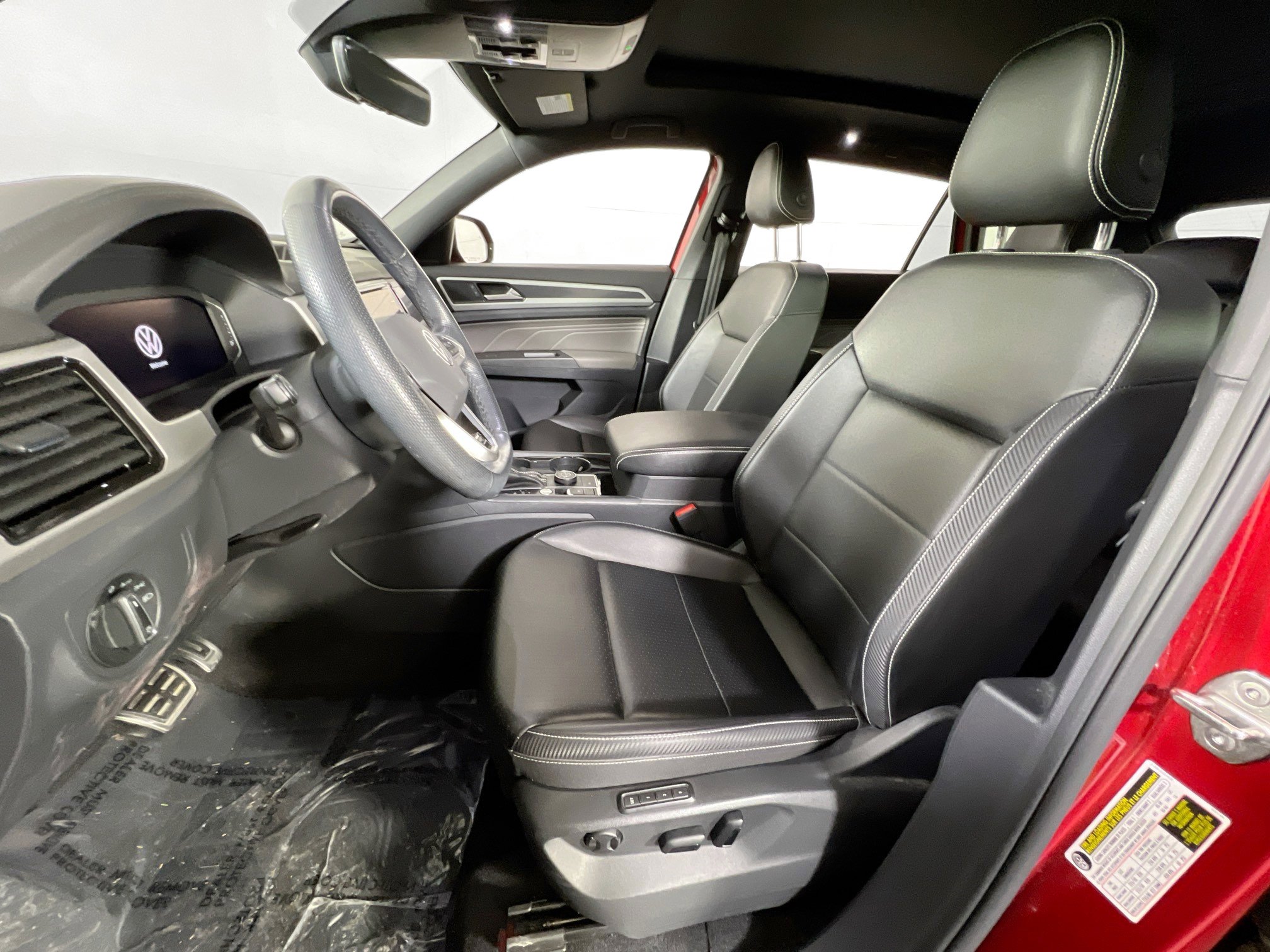 Used 2022 Volkswagen Atlas Cross Sport SEL R-Line image 21