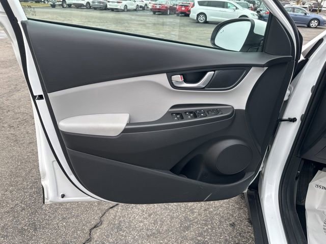 Used 2023 Hyundai Kona SEL w/ Convenience Package image 25