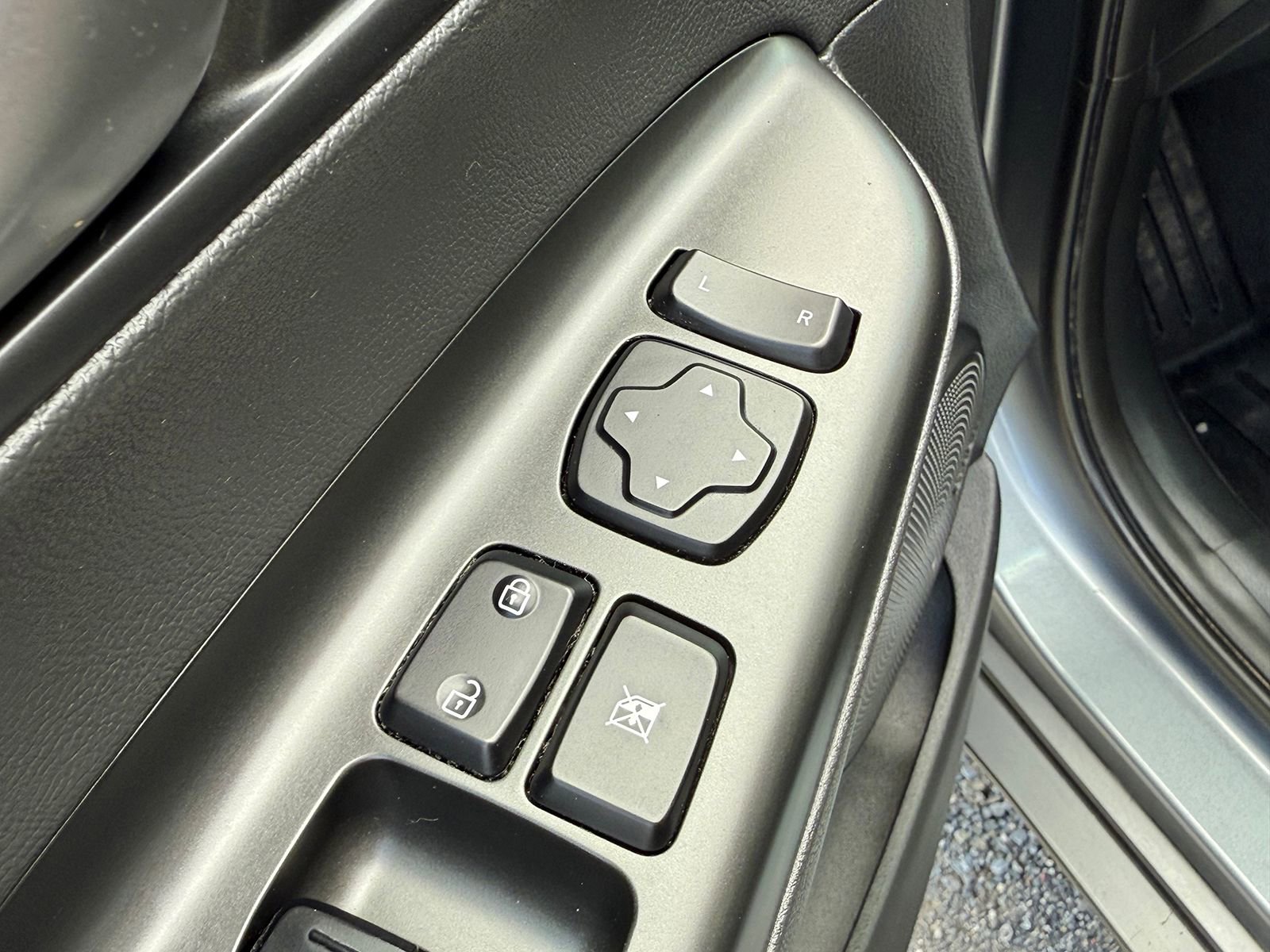 Used 2021 Hyundai Kona Ultimate w/ Cargo Package AWD/4WD image 15