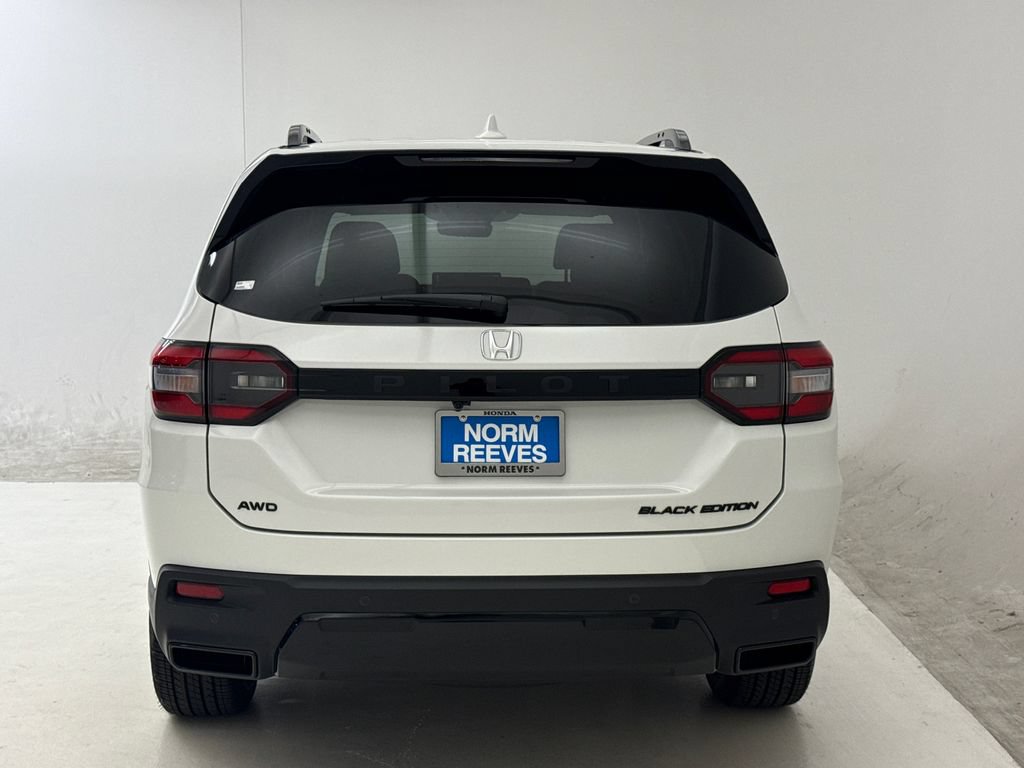 New 2026 Honda Pilot Black Edition image 8