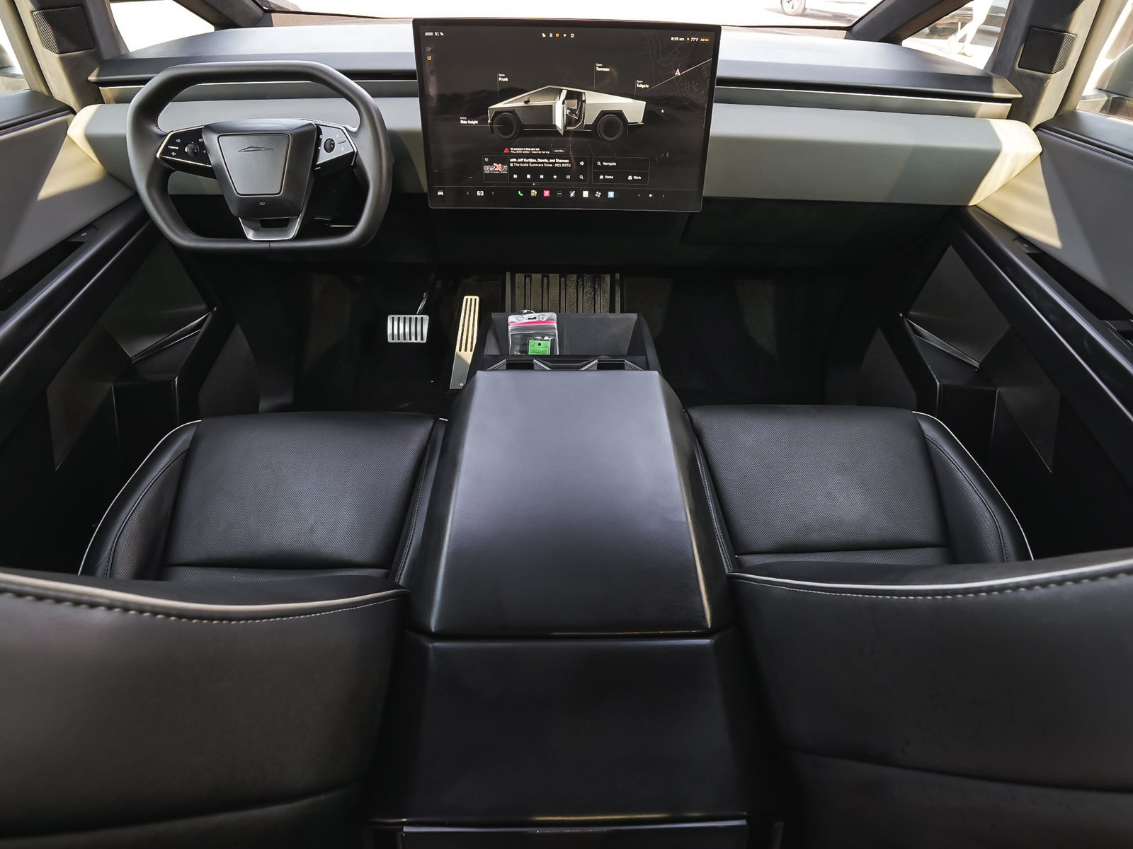 Used 2025 Tesla Cybertruck AWD Crew Cab image 45