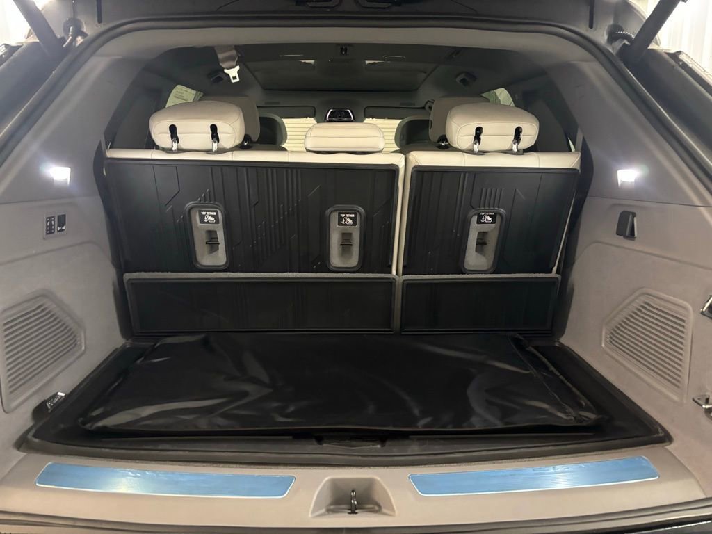 New 2026 Cadillac Escalade IQ Sport 1 w/ LPO, Floor Liner Package image 27