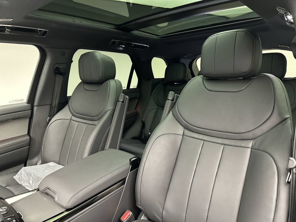 Used 2023 Land Rover Range Rover Sport SE AWD/4WD image 15