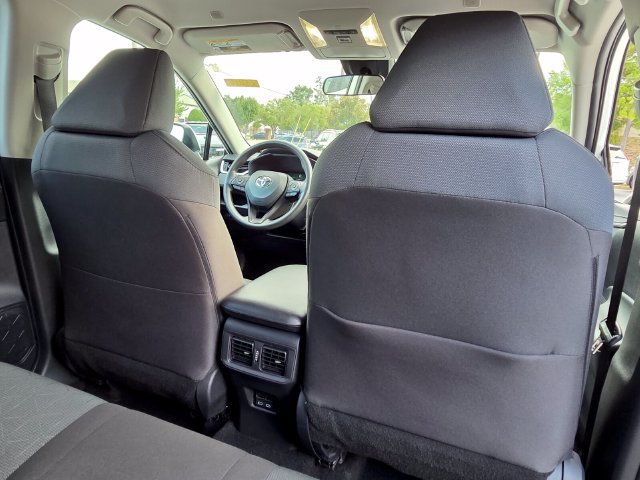 Used 2025 Toyota RAV4 XLE FWD image 20