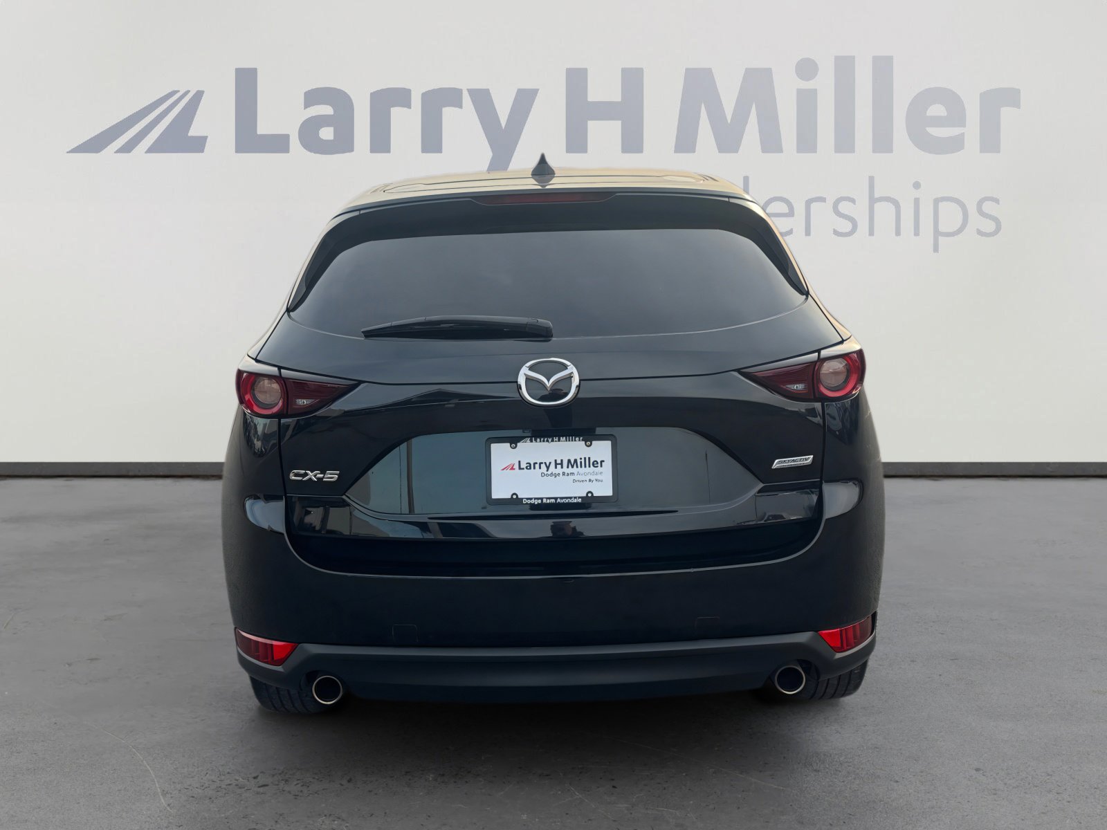 Used 2019 MAZDA CX-5 Touring image 4