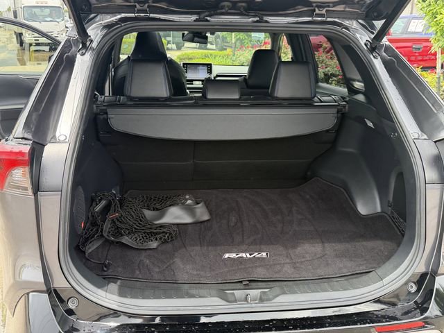 Used 2019 Toyota RAV4 XSE AWD/4WD image 25